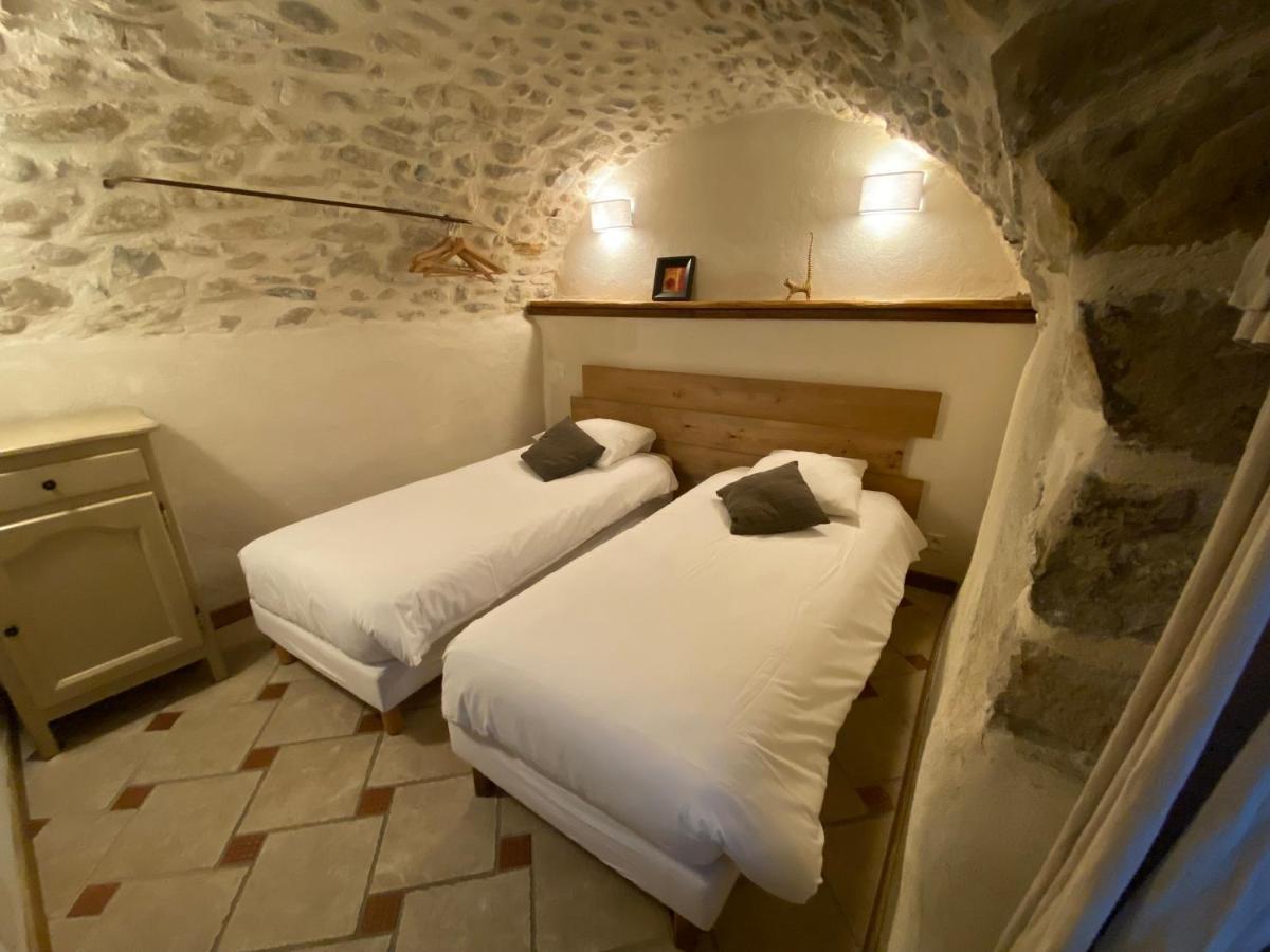 Gites La Bastide Saint Martin Vallon-Pont-dʼArc Extérieur photo